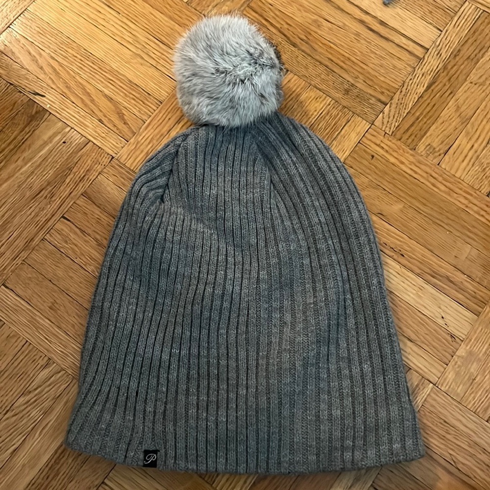 Grey beanie with Pom Pom